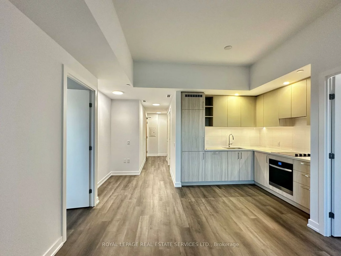 5, Meadowdale, Vaughan Corporate Centre, Vaughan
