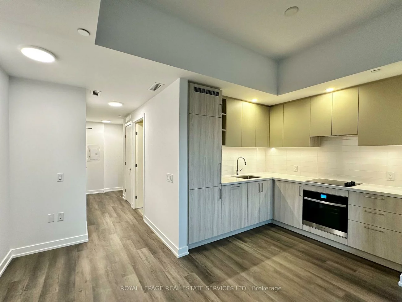5, Meadowdale, Vaughan Corporate Centre, Vaughan