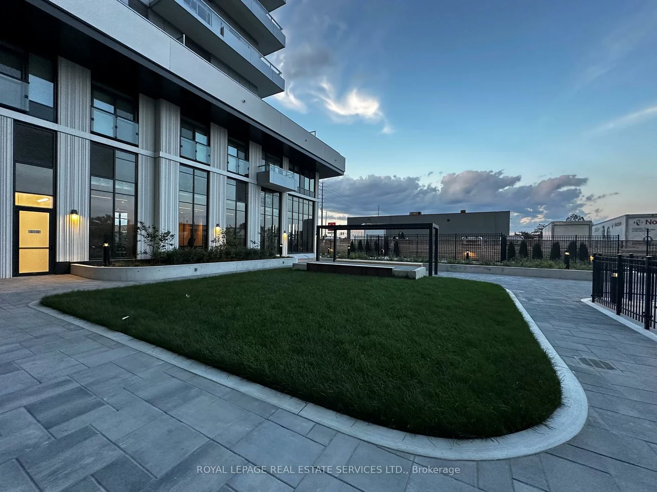 5, Meadowdale, Vaughan Corporate Centre, Vaughan