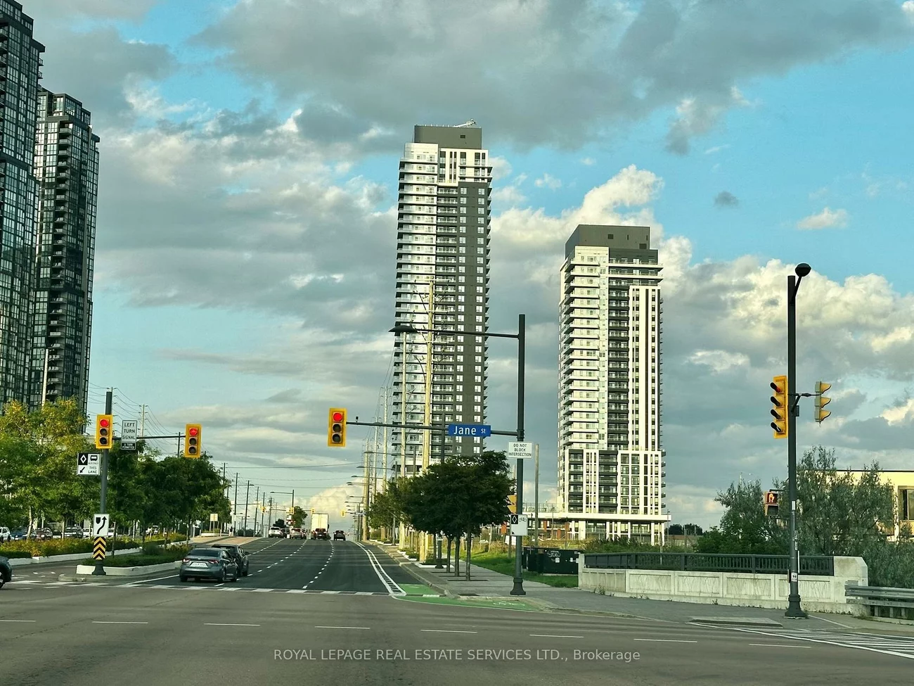 5, Meadowdale, Vaughan Corporate Centre, Vaughan