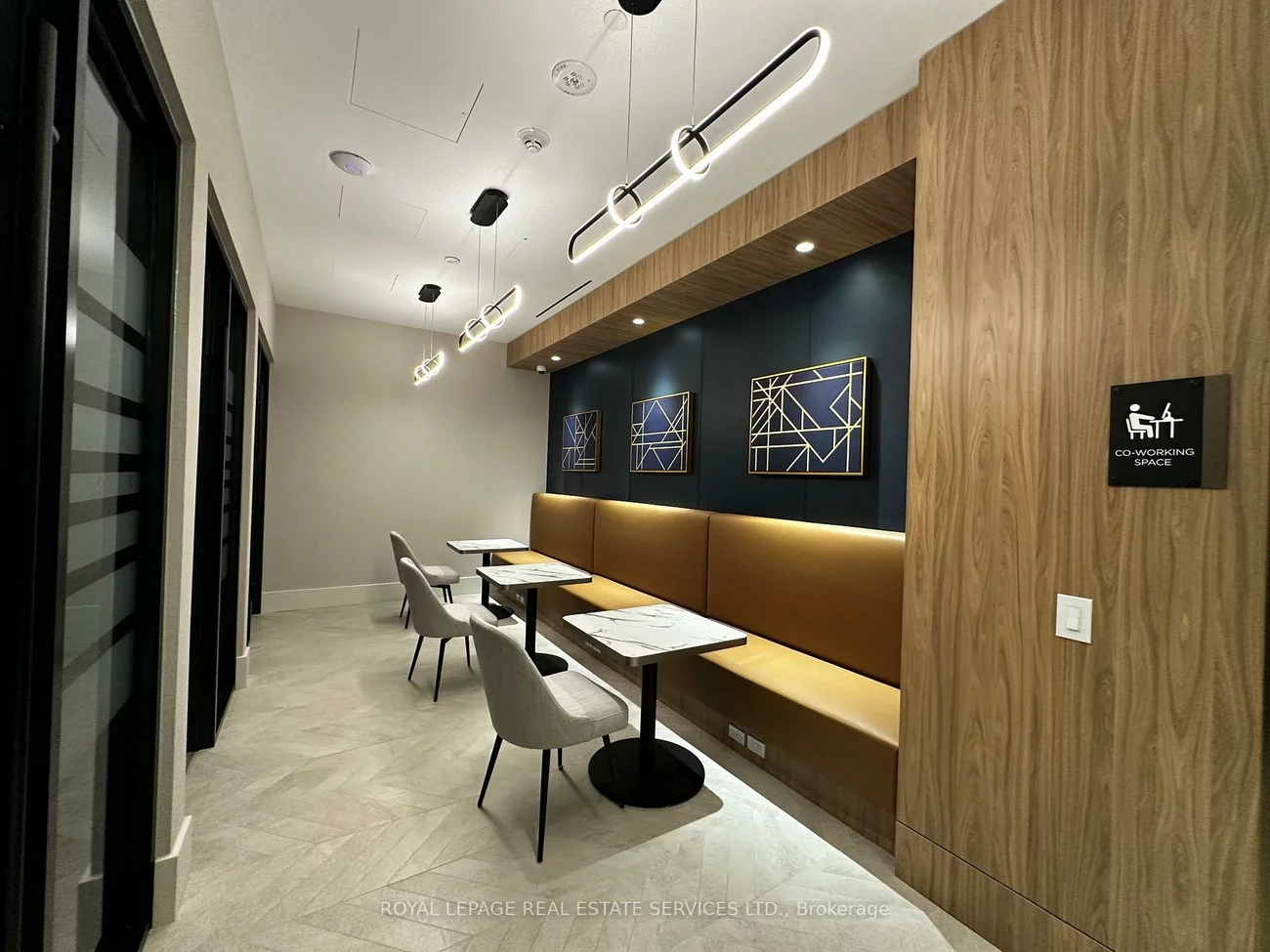 5, Meadowdale, Vaughan Corporate Centre, Vaughan