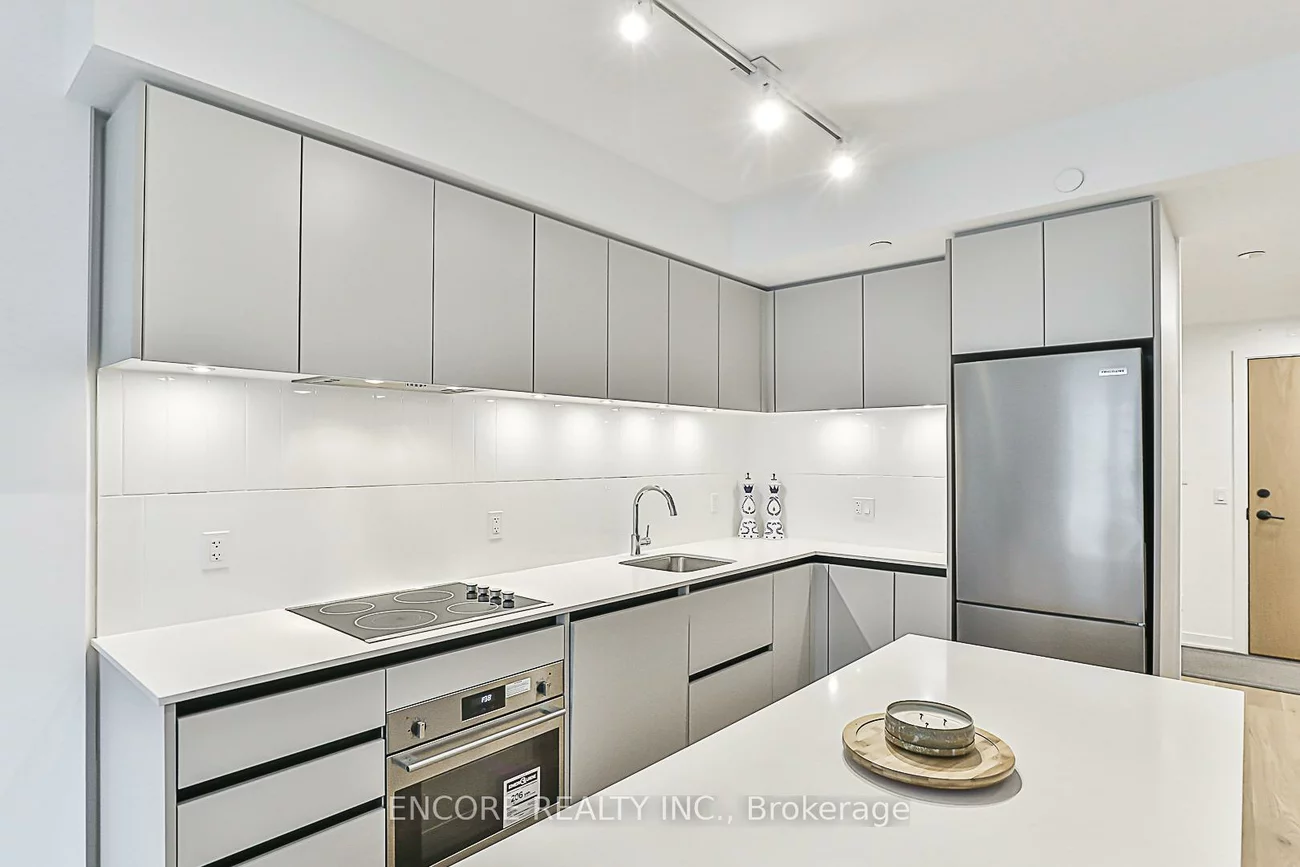 7950, Bathurst, Beverley Glen, Vaughan