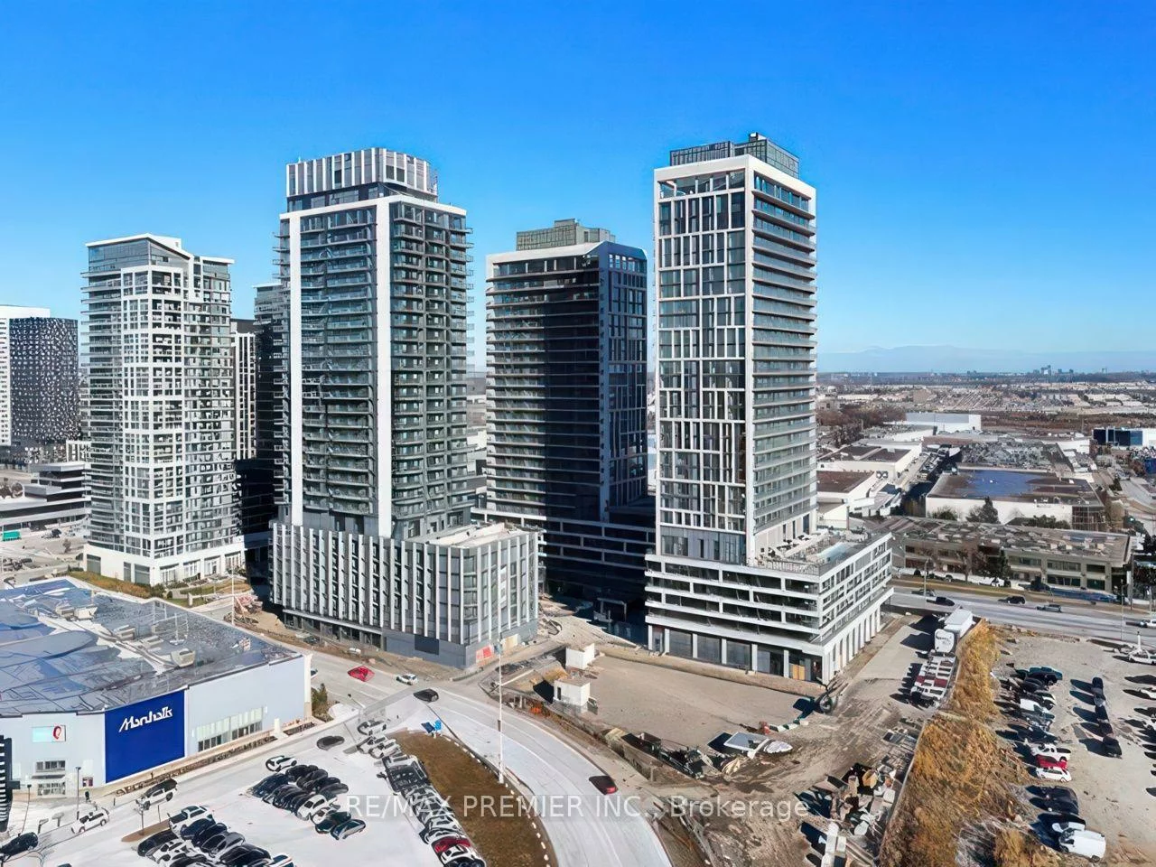 8960, Jane, Concord, Vaughan