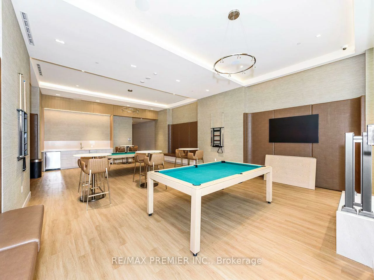 8960, Jane, Concord, Vaughan