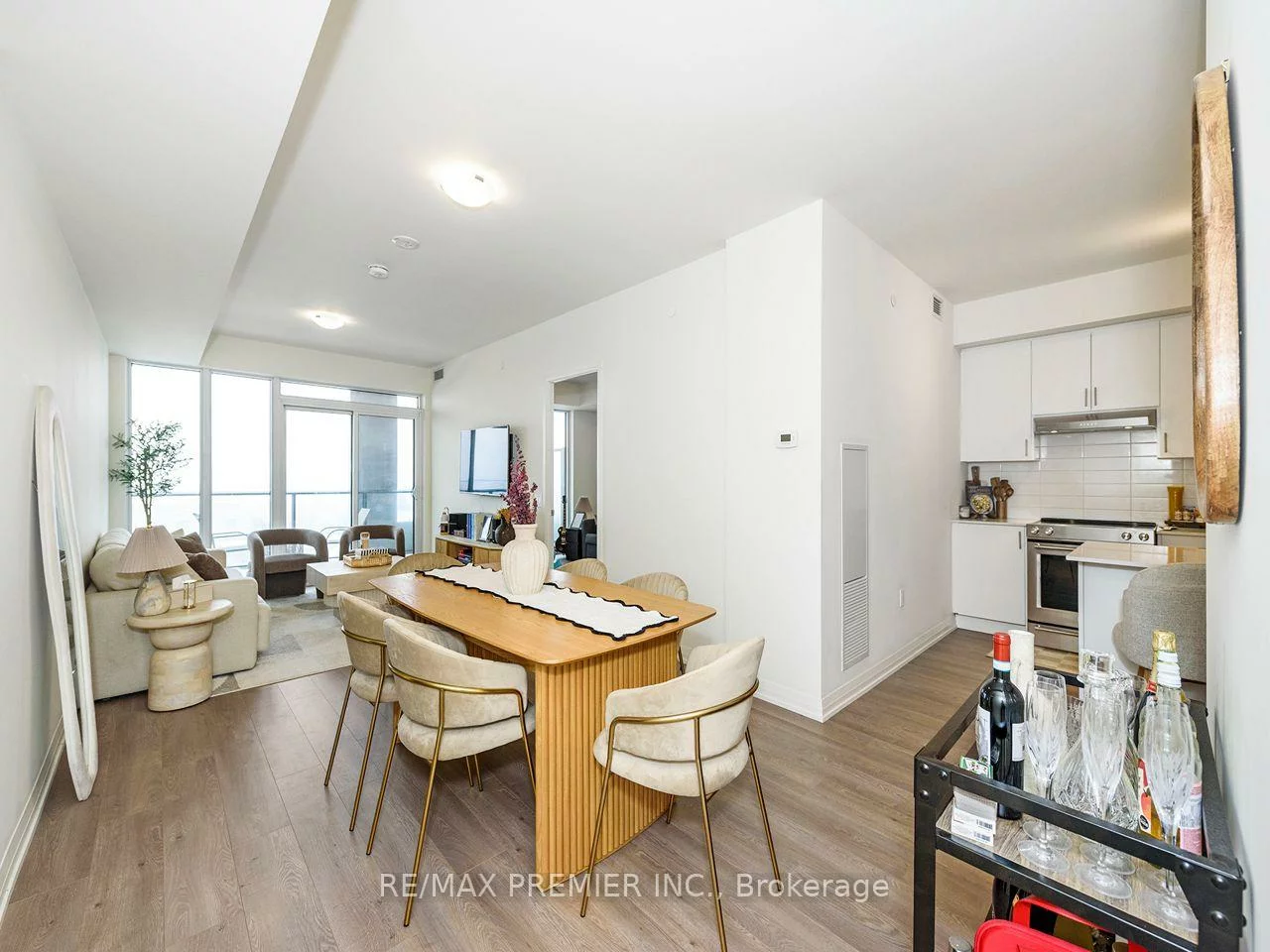8960, Jane, Concord, Vaughan