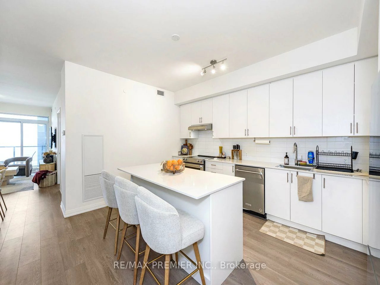 8960, Jane, Concord, Vaughan