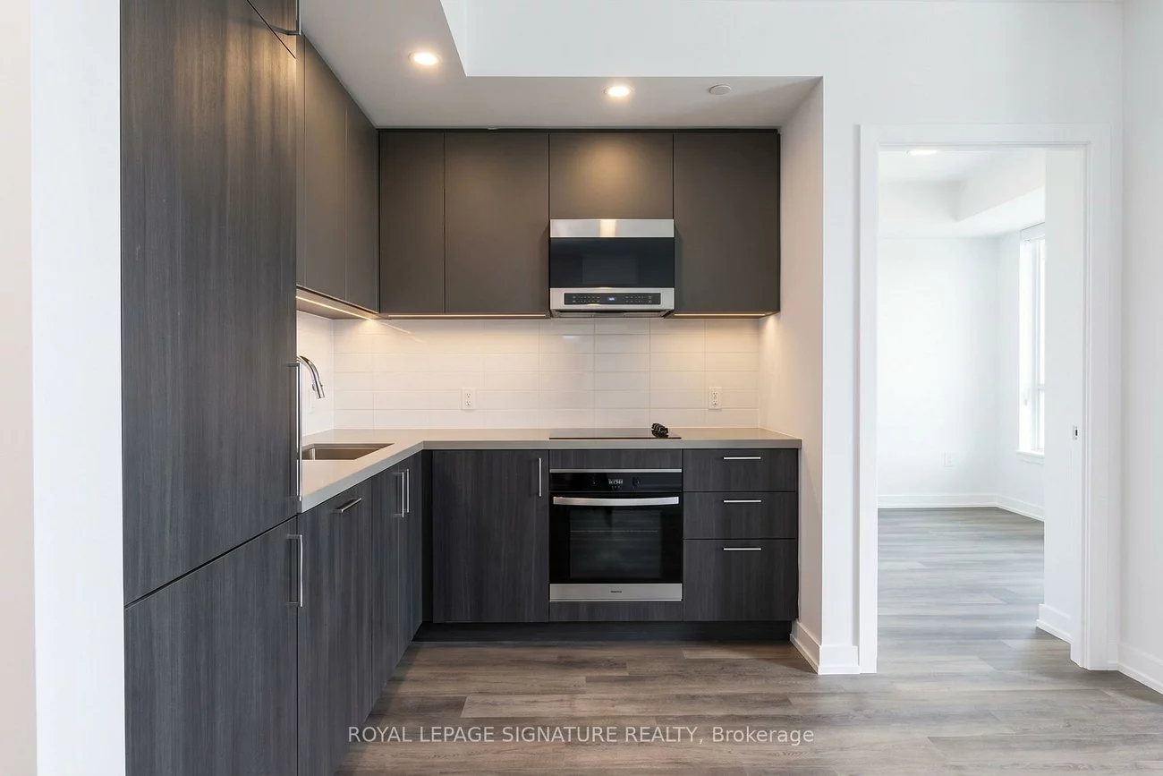 5, Meadowdale, Vaughan Corporate Centre, Vaughan