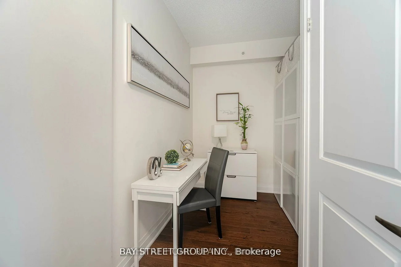 24, Woodstream, Vaughan Grove, Vaughan