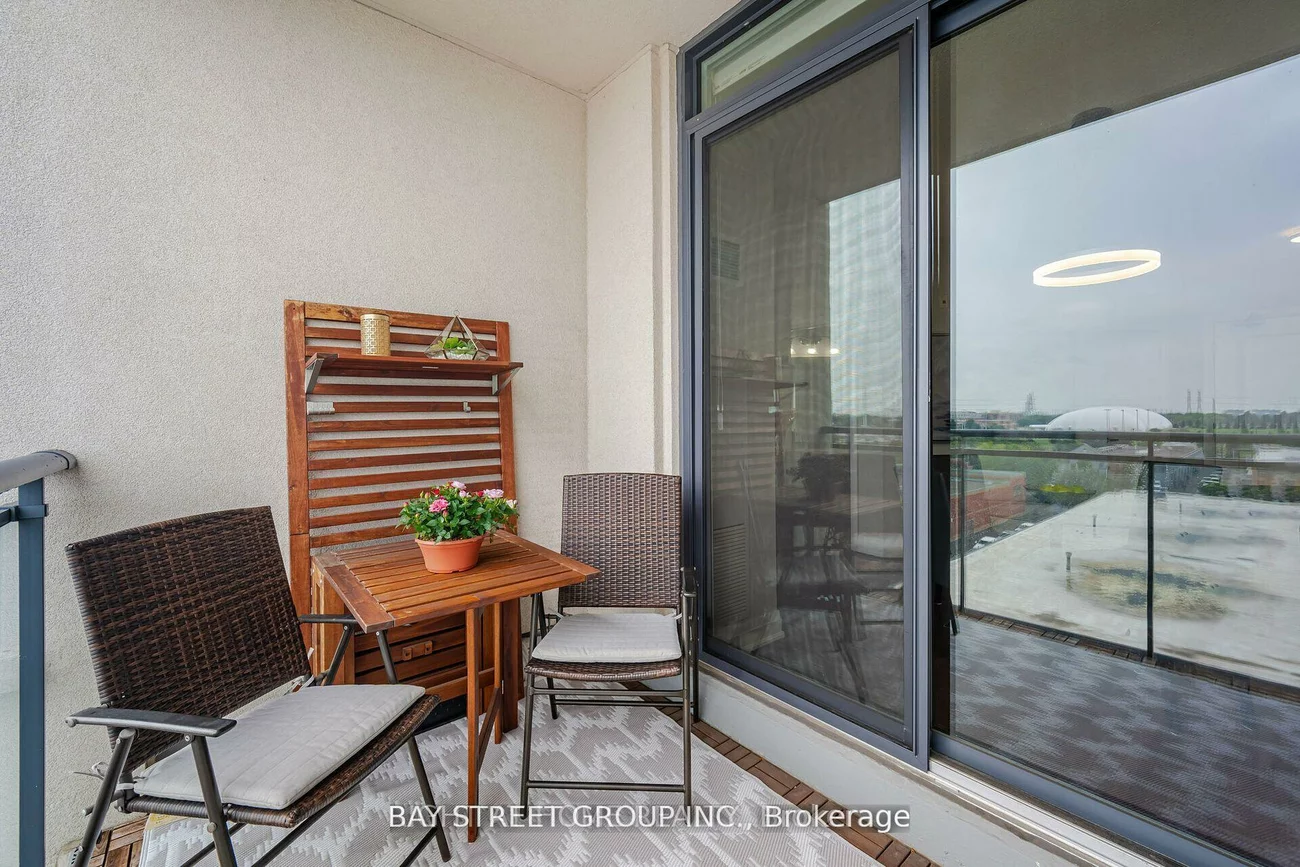 24, Woodstream, Vaughan Grove, Vaughan