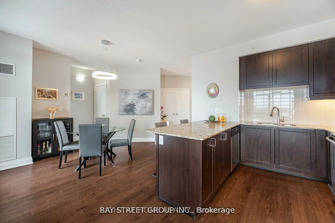 24, Woodstream, Vaughan Grove, Vaughan