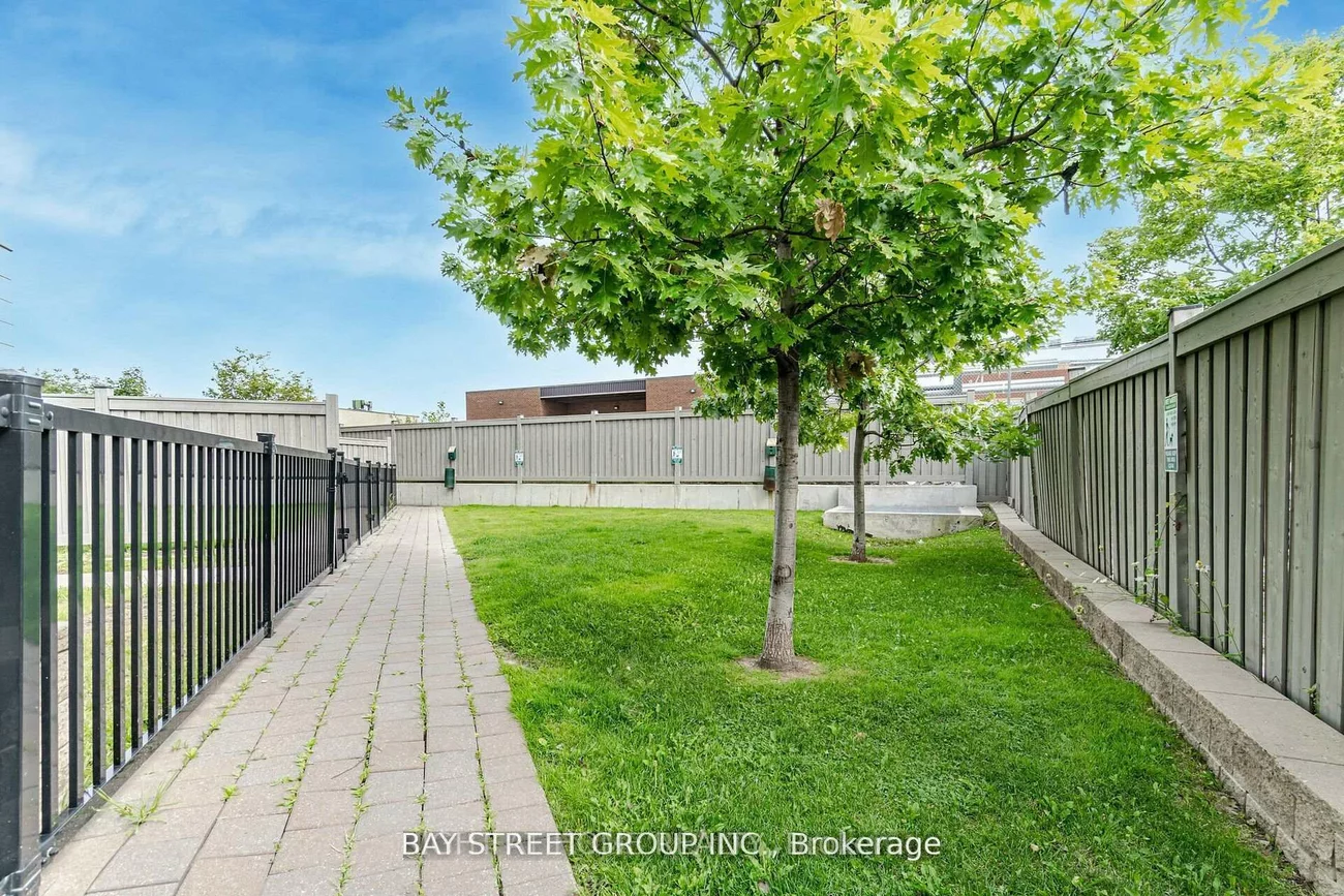 24, Woodstream, Vaughan Grove, Vaughan