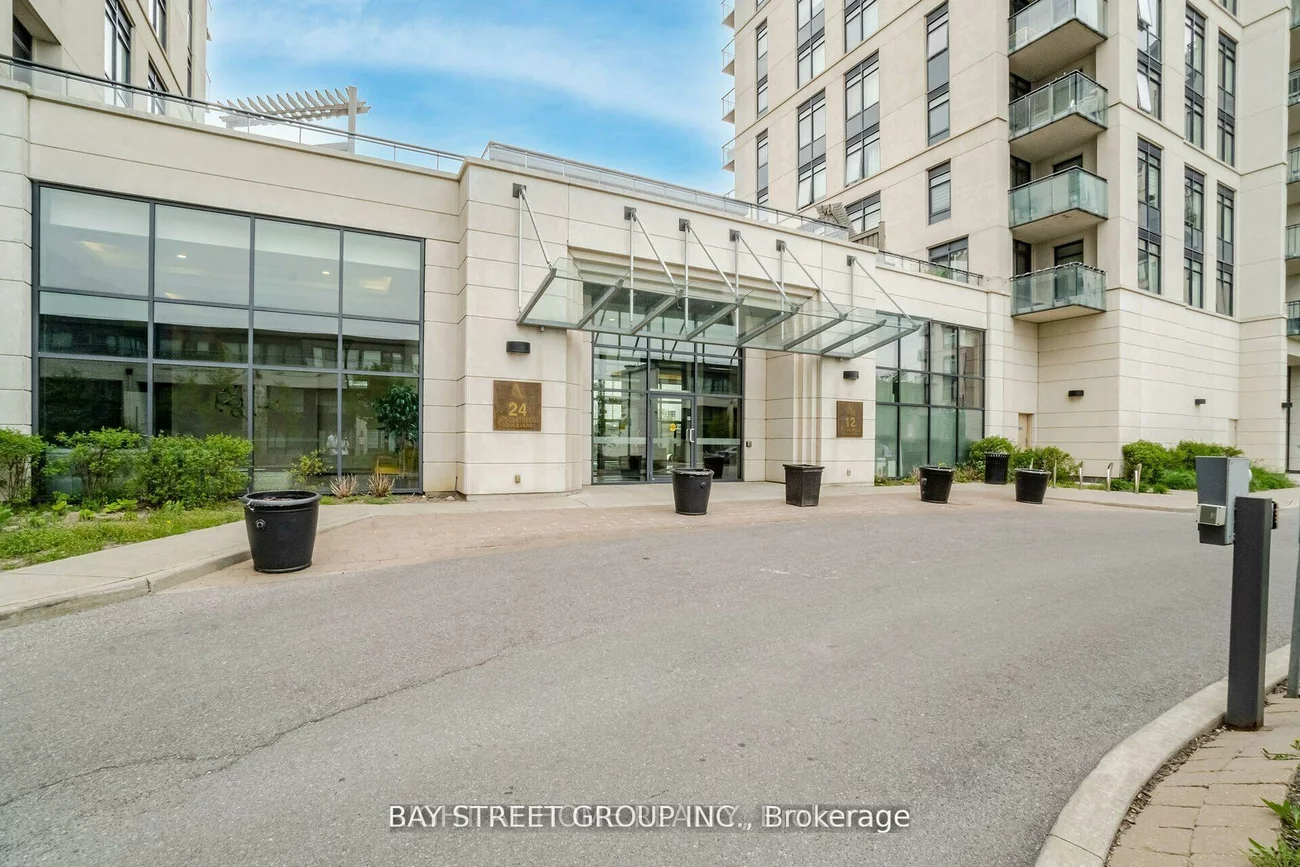 24, Woodstream, Vaughan Grove, Vaughan