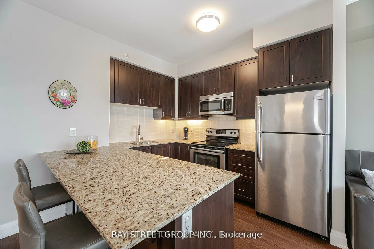 24, Woodstream, Vaughan Grove, Vaughan