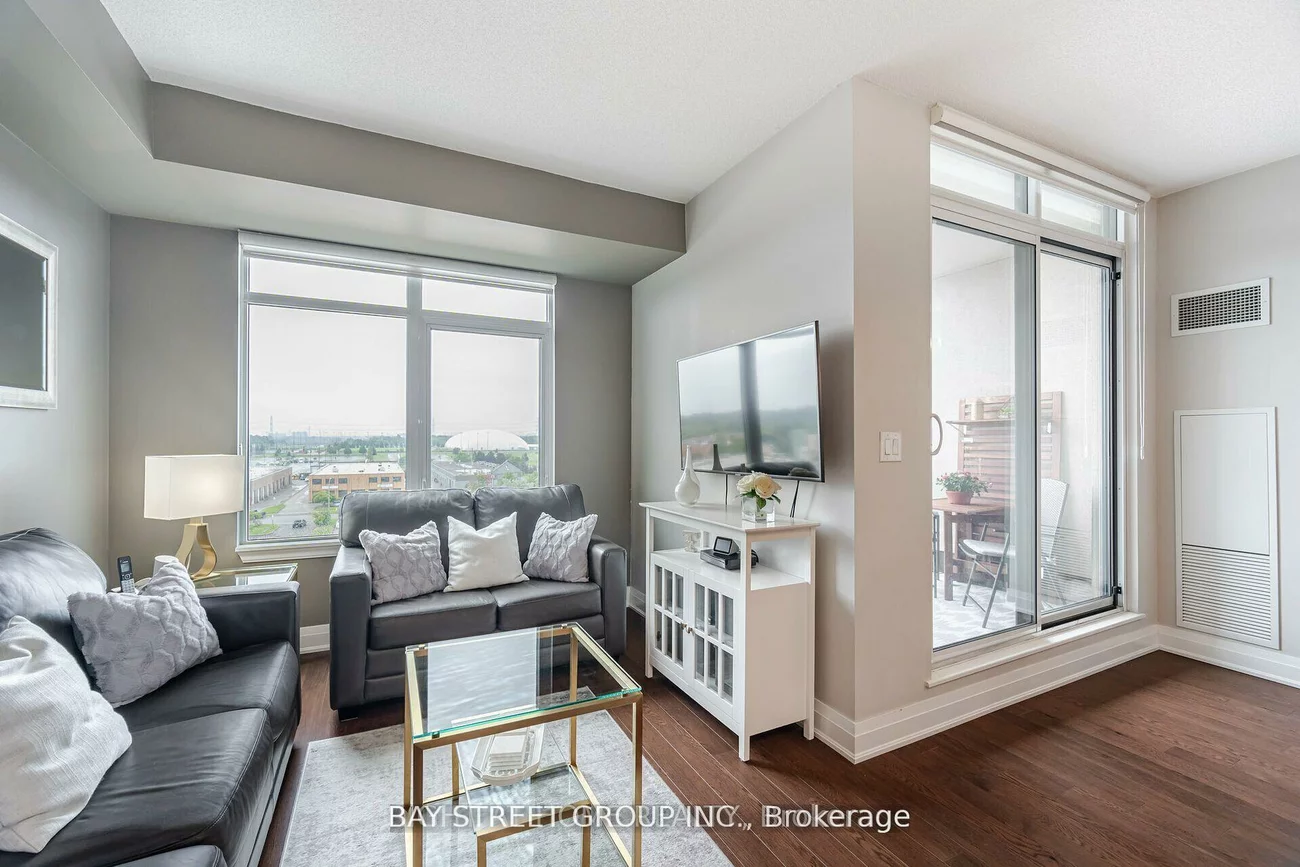 24, Woodstream, Vaughan Grove, Vaughan