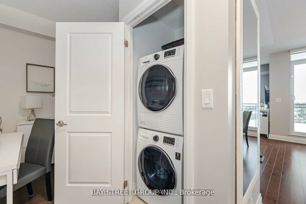 24, Woodstream, Vaughan Grove, Vaughan