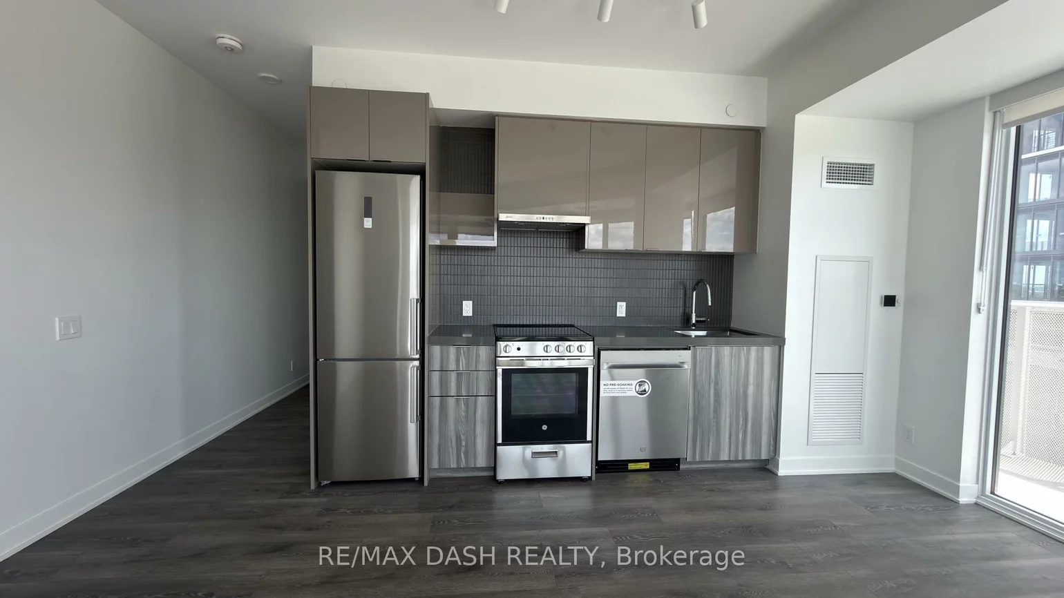 10, Flavelle, Steeles West Industrial, Vaughan