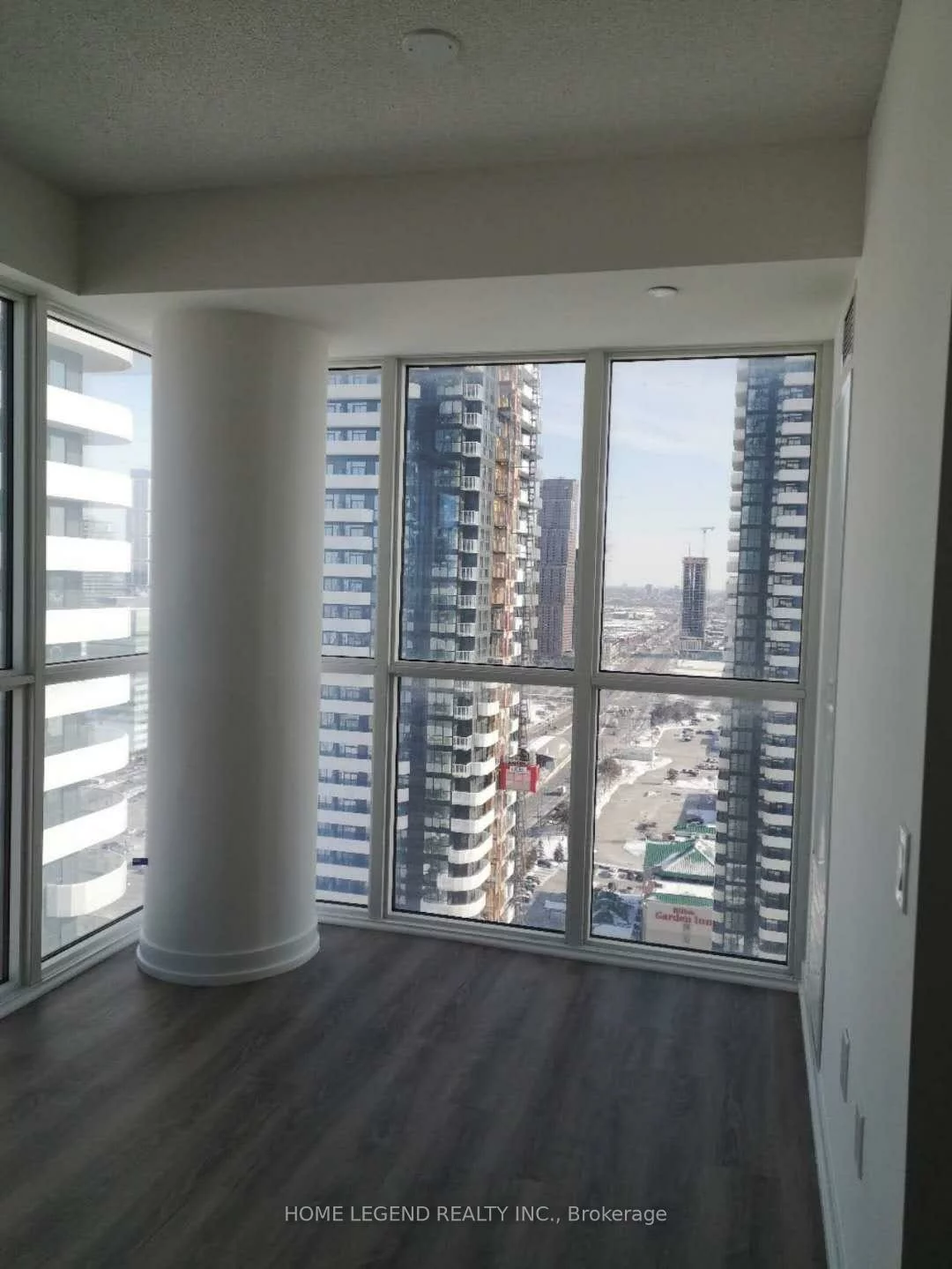 195, Commerce, Vaughan Corporate Centre, Vaughan