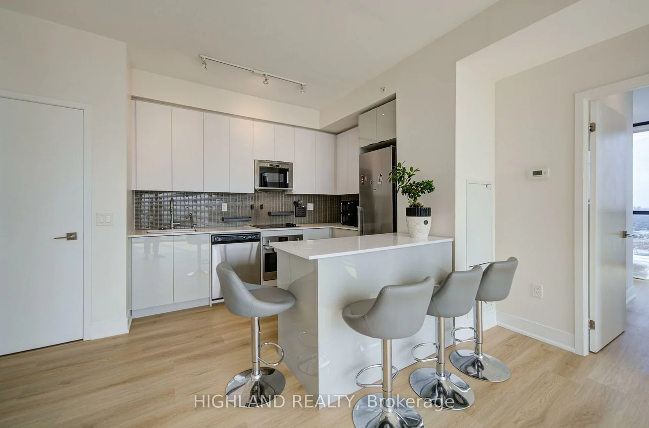 2916, Highway 7, Concord, Vaughan