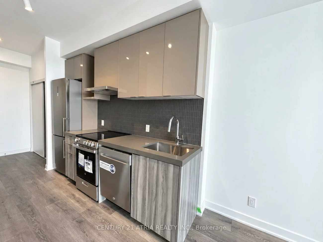 6, Flavelle, Steeles West Industrial, Vaughan
