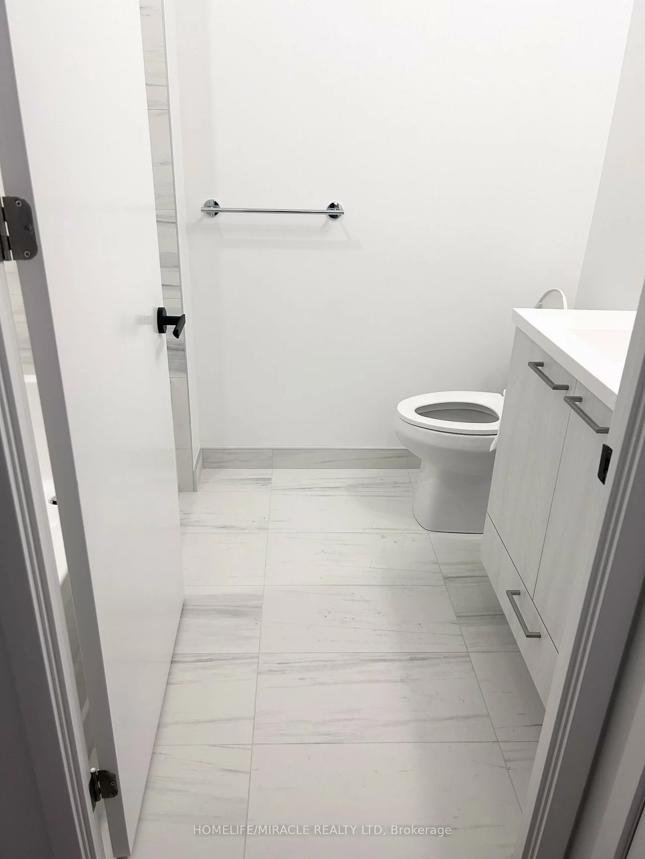 225, Commerce, Vaughan Corporate Centre, Vaughan