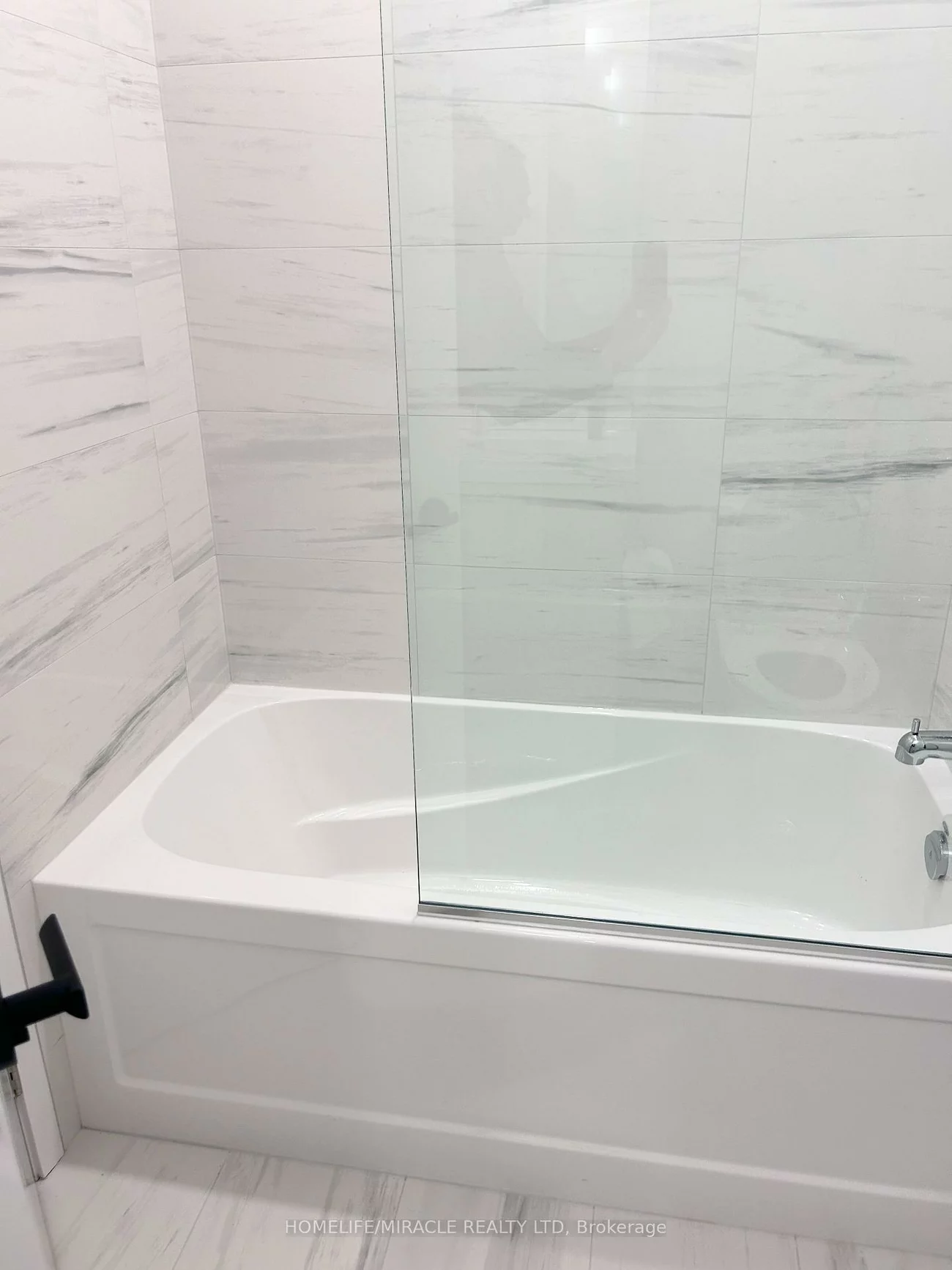 225, Commerce, Vaughan Corporate Centre, Vaughan