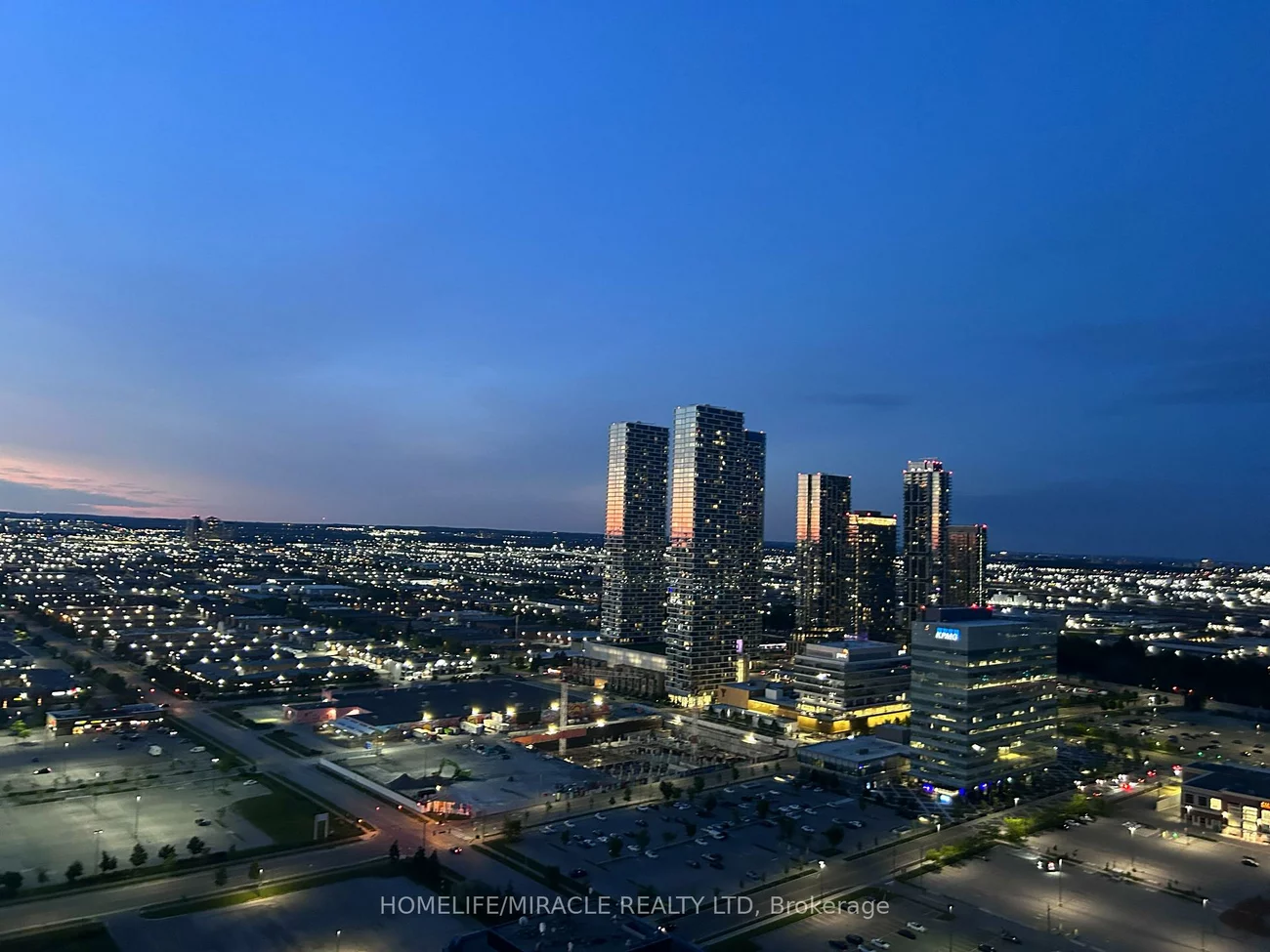 225, Commerce, Vaughan Corporate Centre, Vaughan