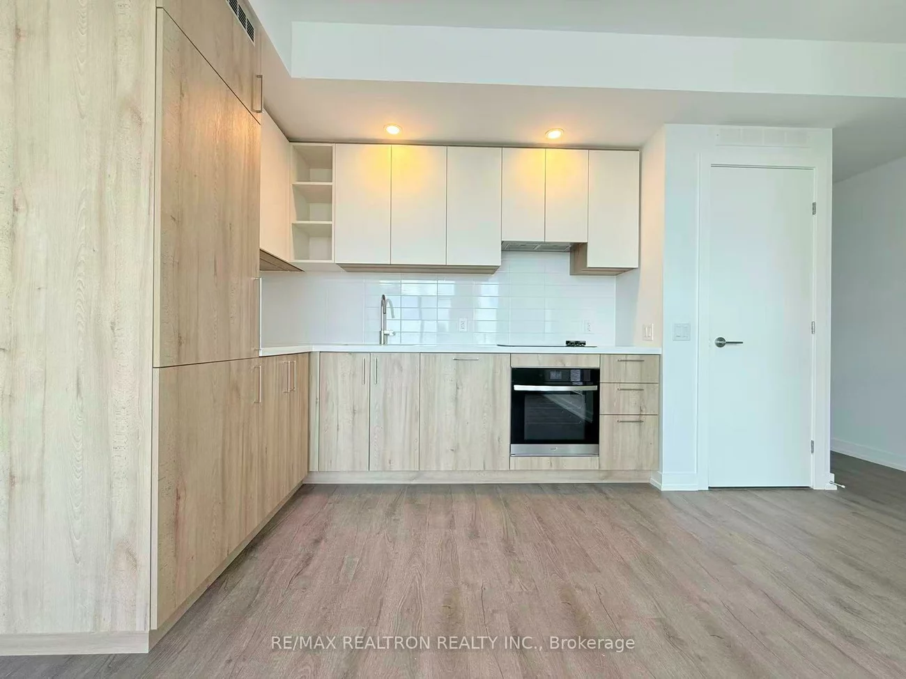 21, Meadowdale, Vaughan Corporate Centre, Vaughan