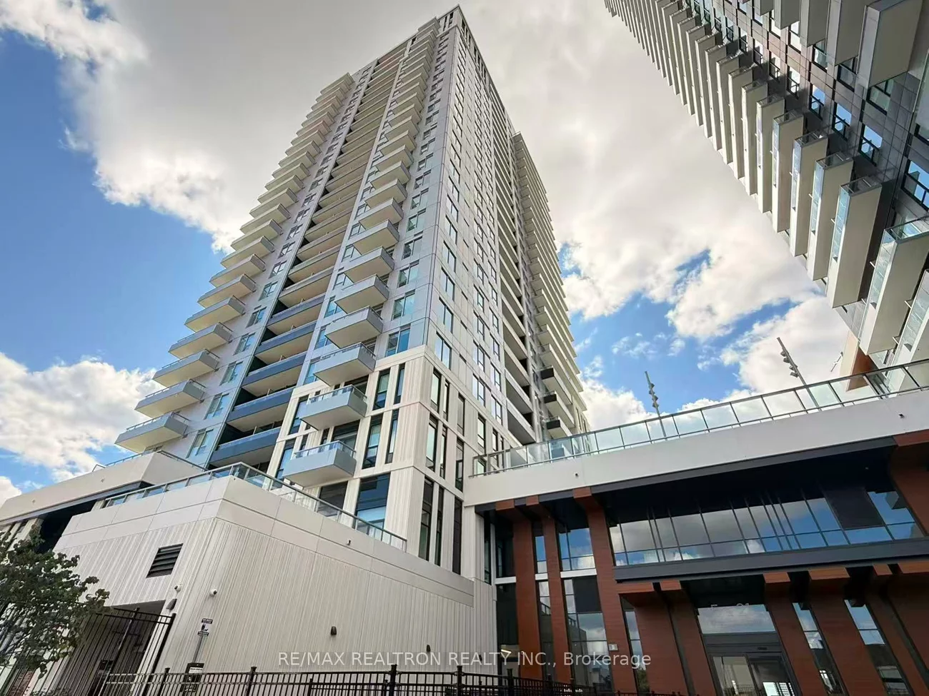 21, Meadowdale, Vaughan Corporate Centre, Vaughan