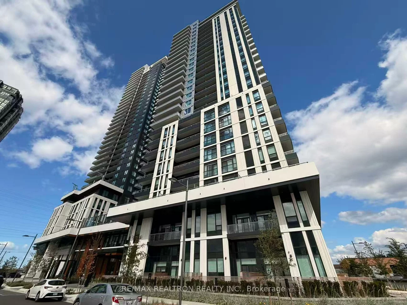 21, Meadowdale, Vaughan Corporate Centre, Vaughan