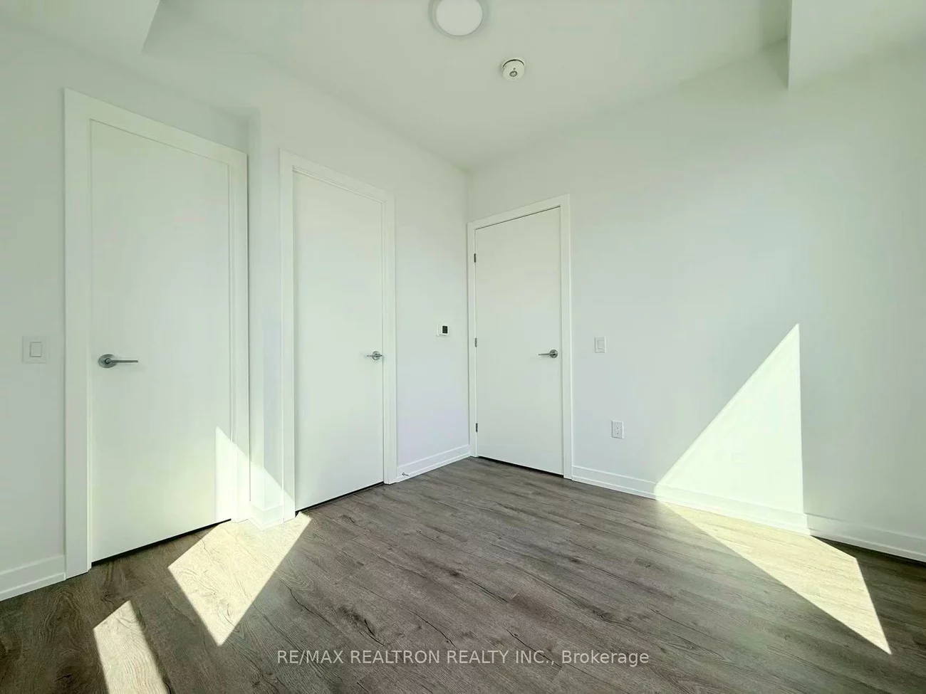 21, Meadowdale, Vaughan Corporate Centre, Vaughan