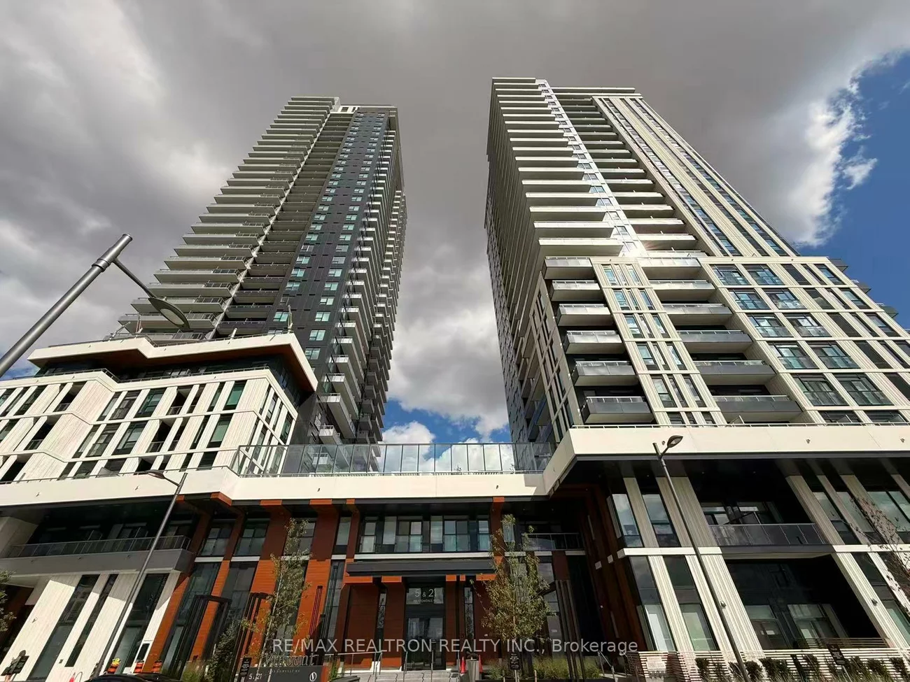 21, Meadowdale, Vaughan Corporate Centre, Vaughan