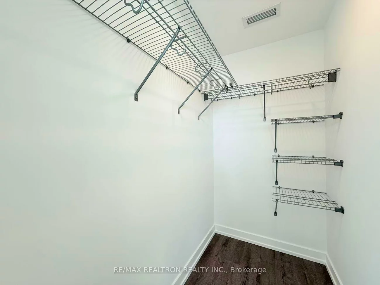 21, Meadowdale, Vaughan Corporate Centre, Vaughan