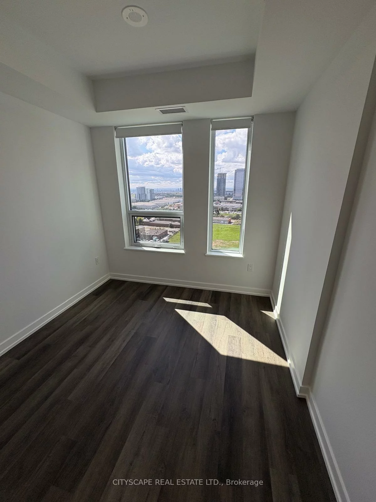 21, Meadowdale, Vaughan Corporate Centre, Vaughan