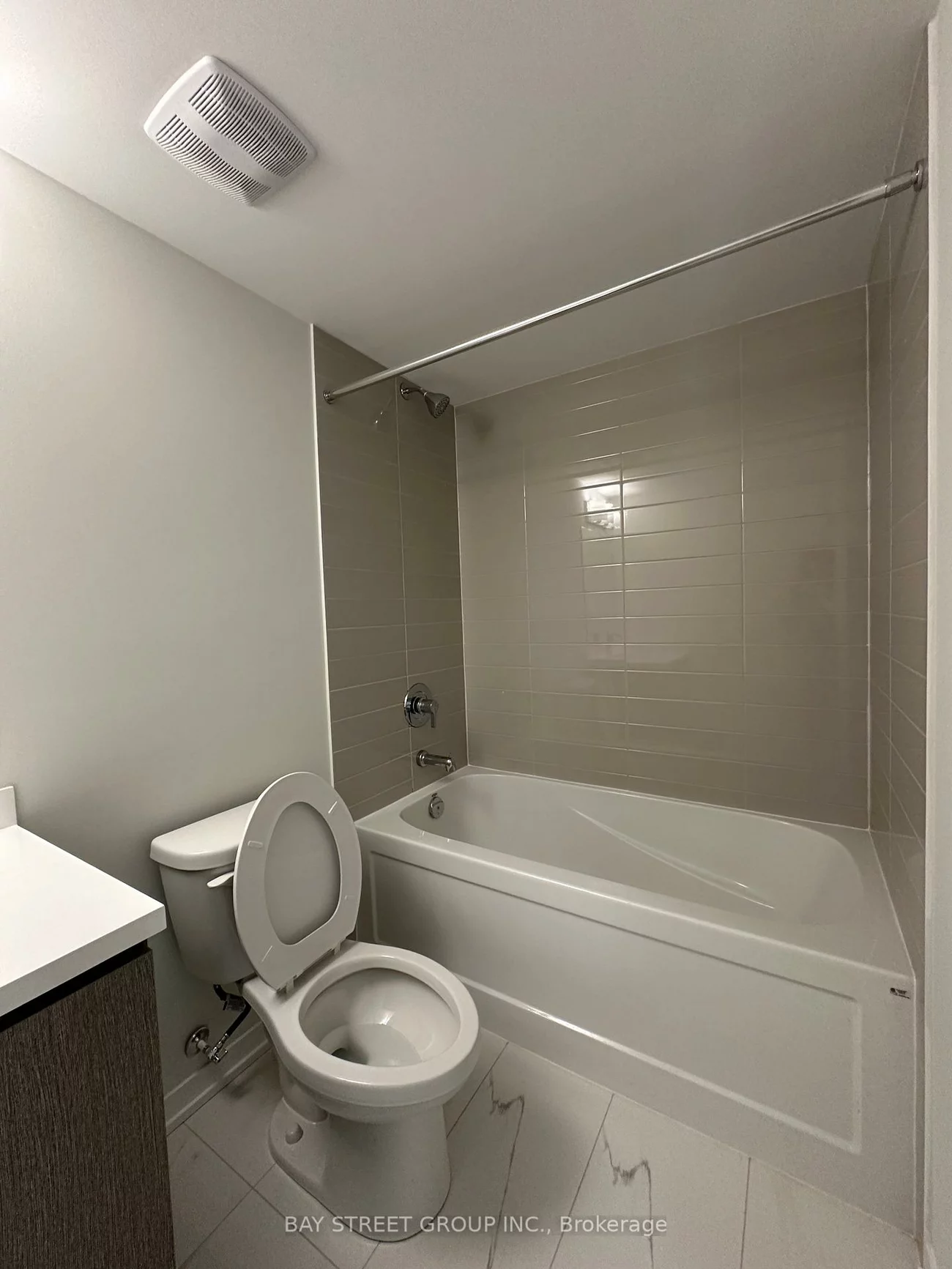 151, Honey Crisp, Vaughan Corporate Centre, Vaughan