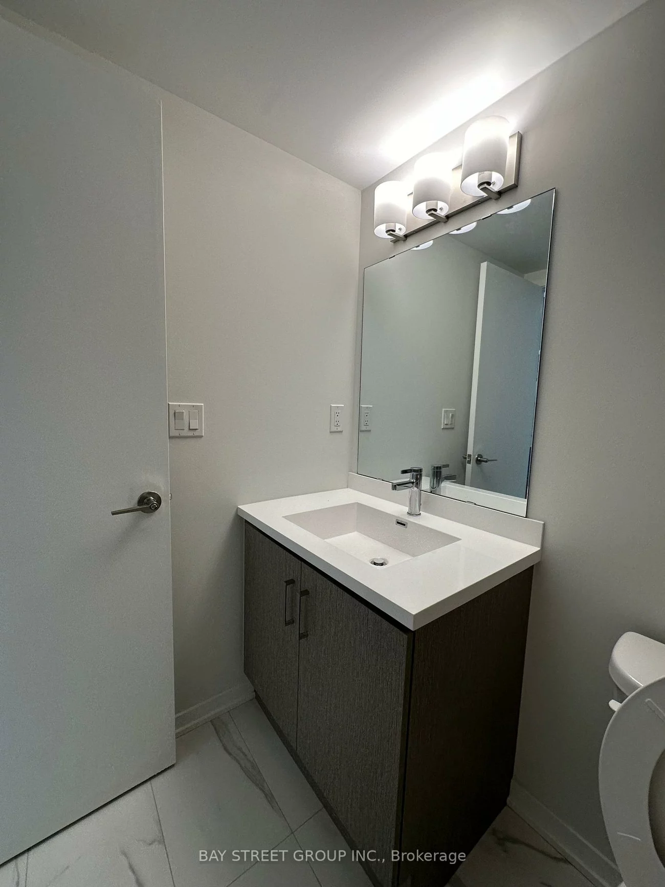 151, Honey Crisp, Vaughan Corporate Centre, Vaughan