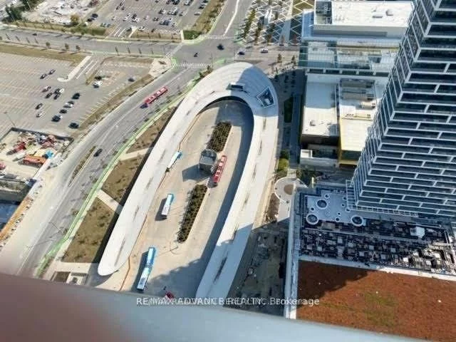 898, Portage, Vaughan Corporate Centre, Vaughan
