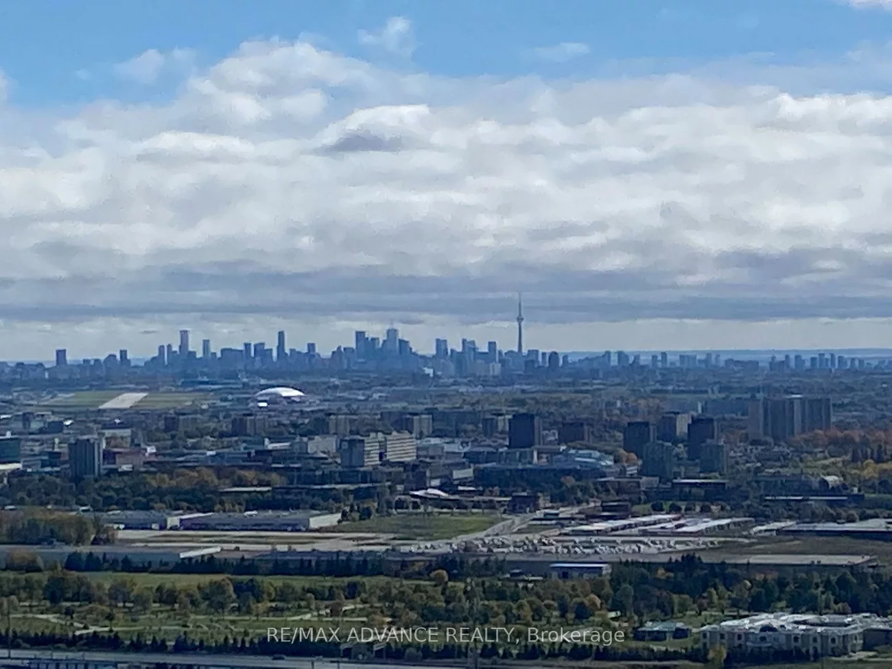 898, Portage, Vaughan Corporate Centre, Vaughan