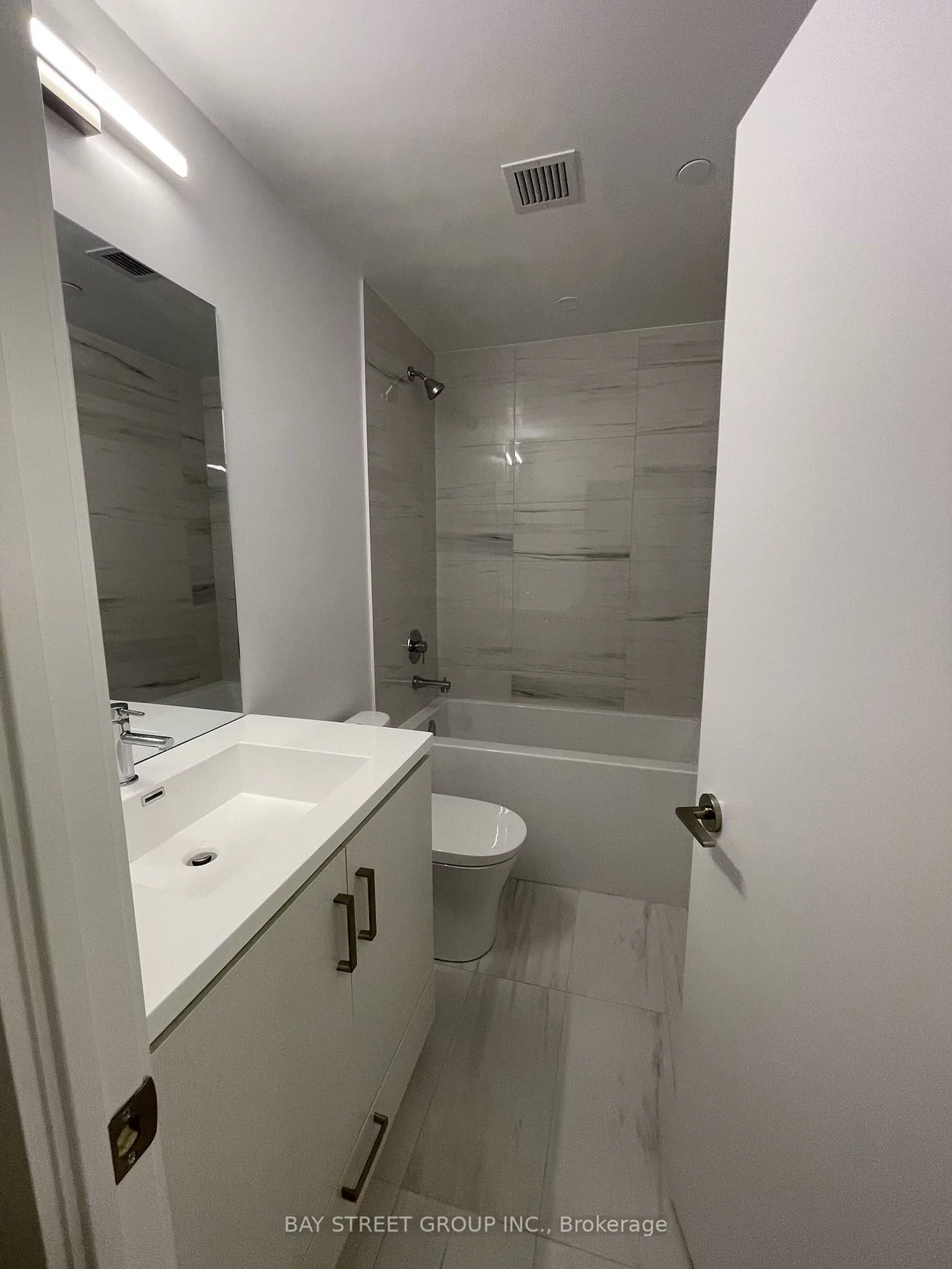 10, Honeycrisp, Vaughan Corporate Centre, Vaughan