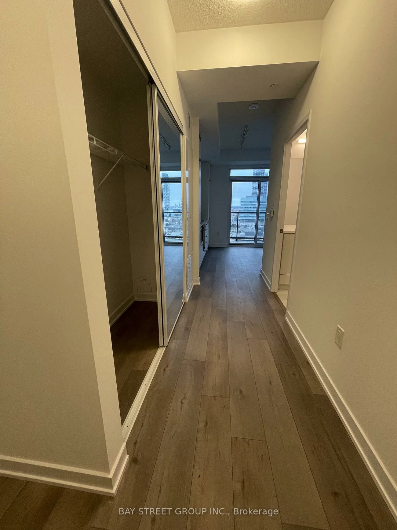 10, Honeycrisp, Vaughan Corporate Centre, Vaughan