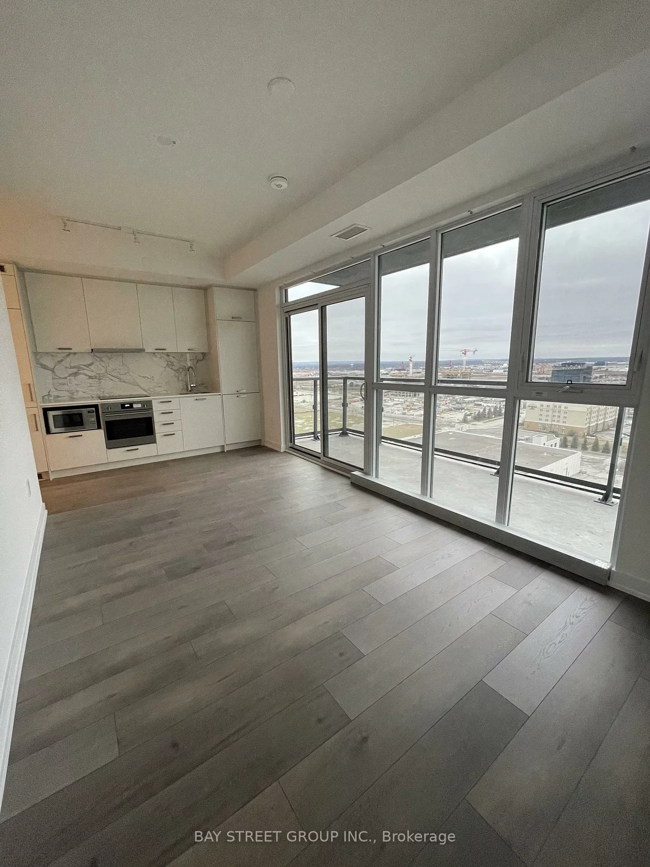 10, Honeycrisp, Vaughan Corporate Centre, Vaughan