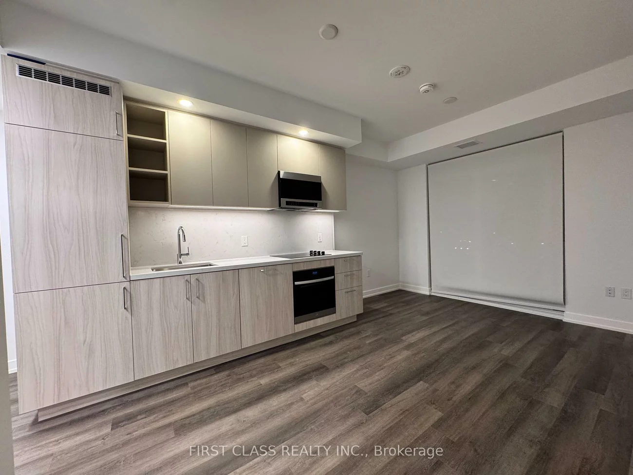 5, MEADOWDALE, Vaughan Corporate Centre, Vaughan