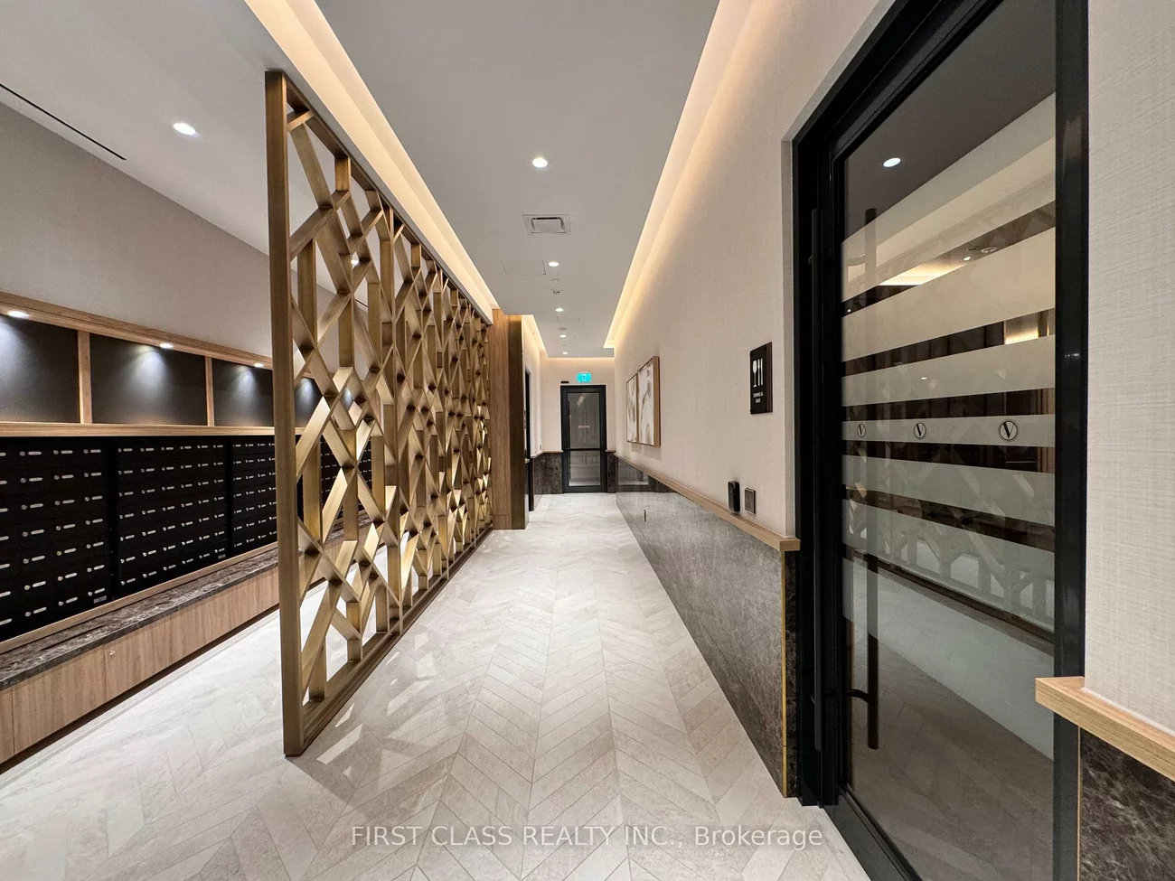 5, MEADOWDALE, Vaughan Corporate Centre, Vaughan
