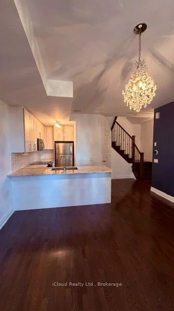 8169, Kipling, West Woodbridge, Vaughan