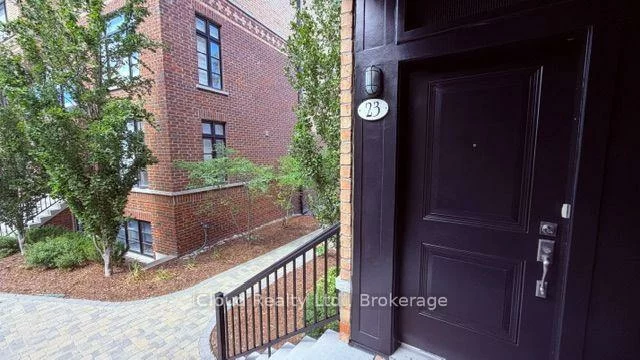 8169, Kipling, West Woodbridge, Vaughan
