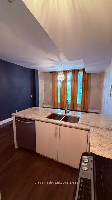 8169, Kipling, West Woodbridge, Vaughan