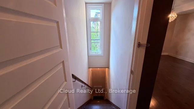 8169, Kipling, West Woodbridge, Vaughan