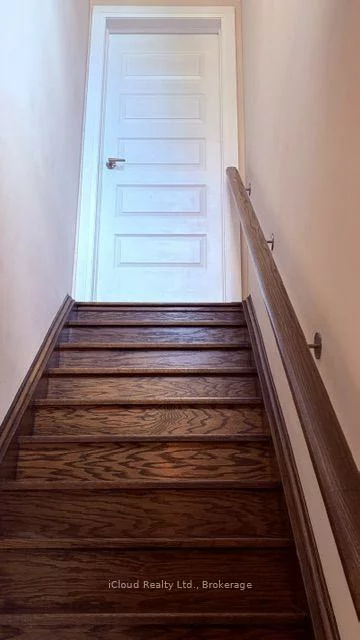 8169, Kipling, West Woodbridge, Vaughan