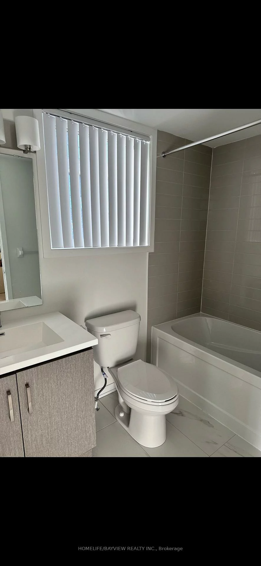 141, Honeycrisp, Vaughan Corporate Centre, Vaughan
