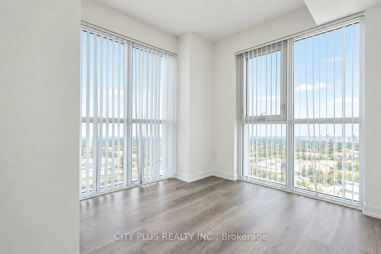 195, COMMERCE, Vaughan Corporate Centre, Vaughan