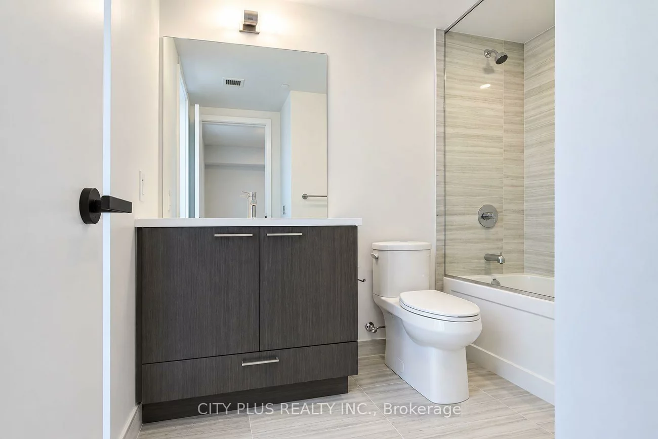 195, COMMERCE, Vaughan Corporate Centre, Vaughan
